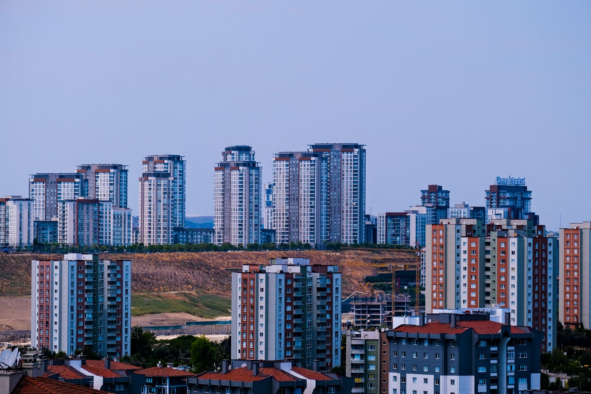 Van İş Seyahatlerinde Konum Seçimi: Verimli Bir Rehber