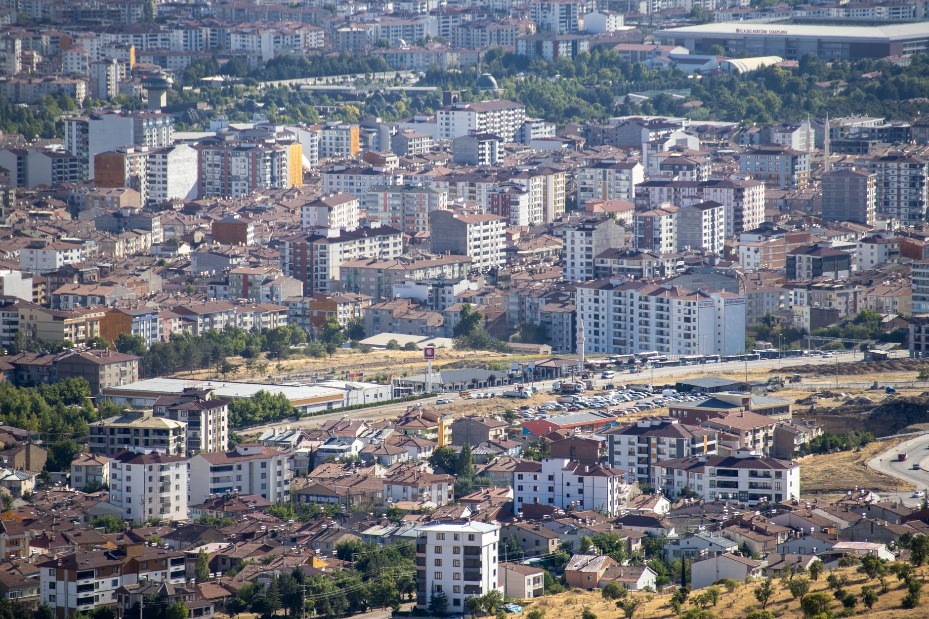 Van'a Uçakla Gelenler İçin İlk Gün Planı ve Konaklama Rehberi