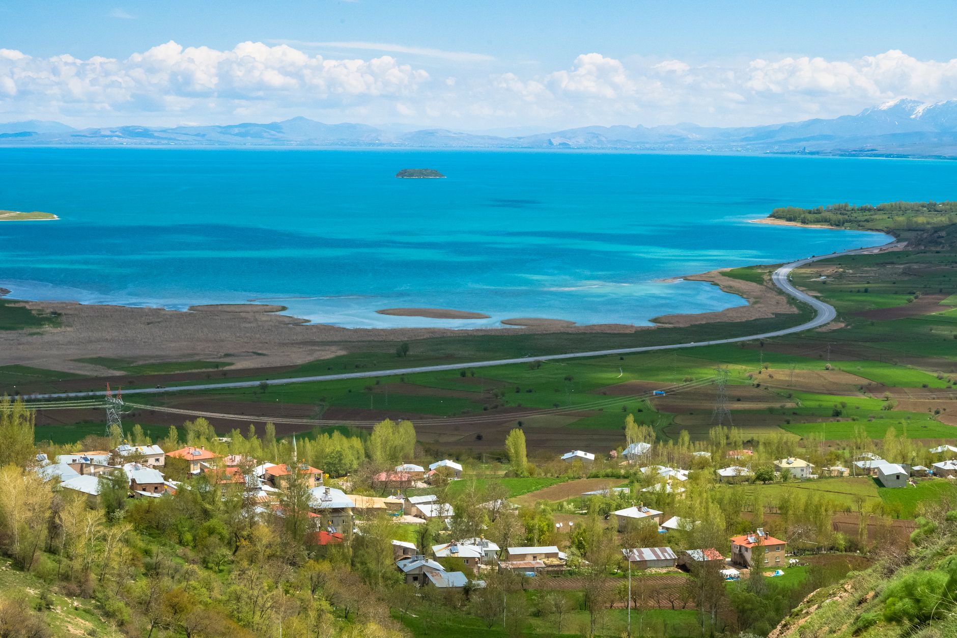 Van'da Yaz Boyunca Şehir Konaklaması Rehberi
